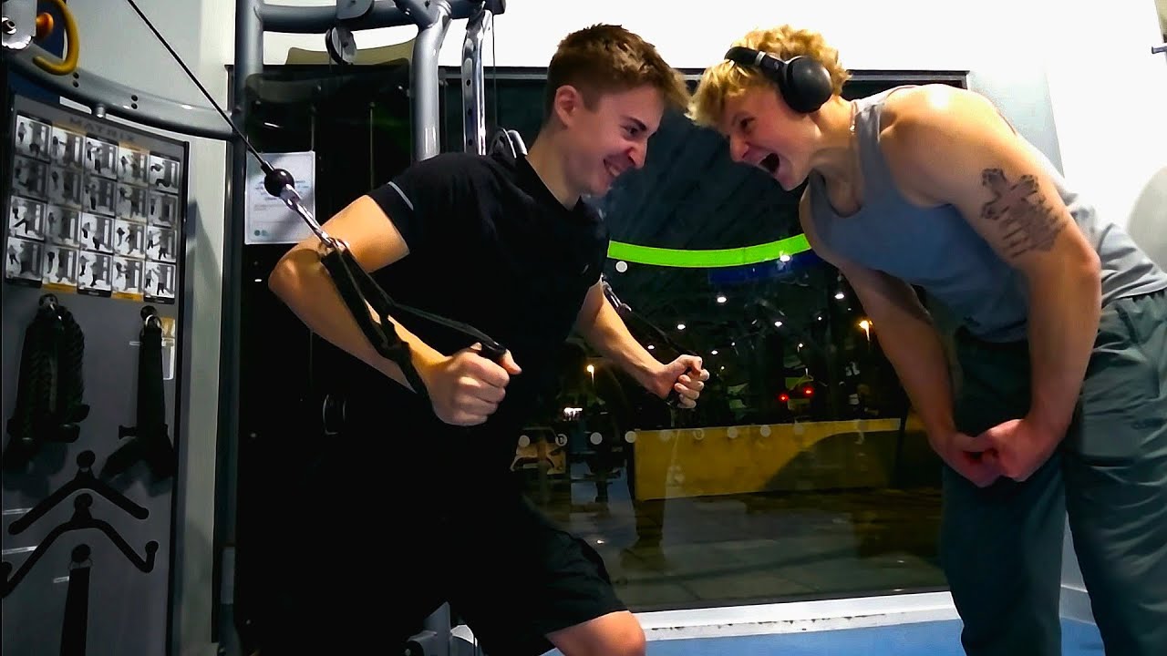 DESTROYING OUR PECS AND LATS