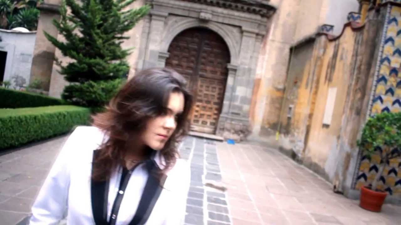 Ursula Kemp - Cobarde (Videoclip Oficial)