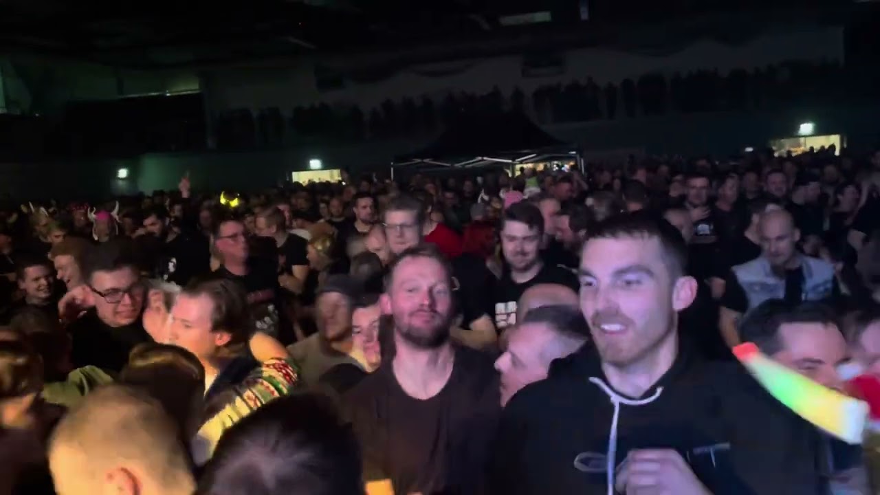 Torfrock - „Beinhart“ Bagaluten Wiehnacht 2024 Aurich
