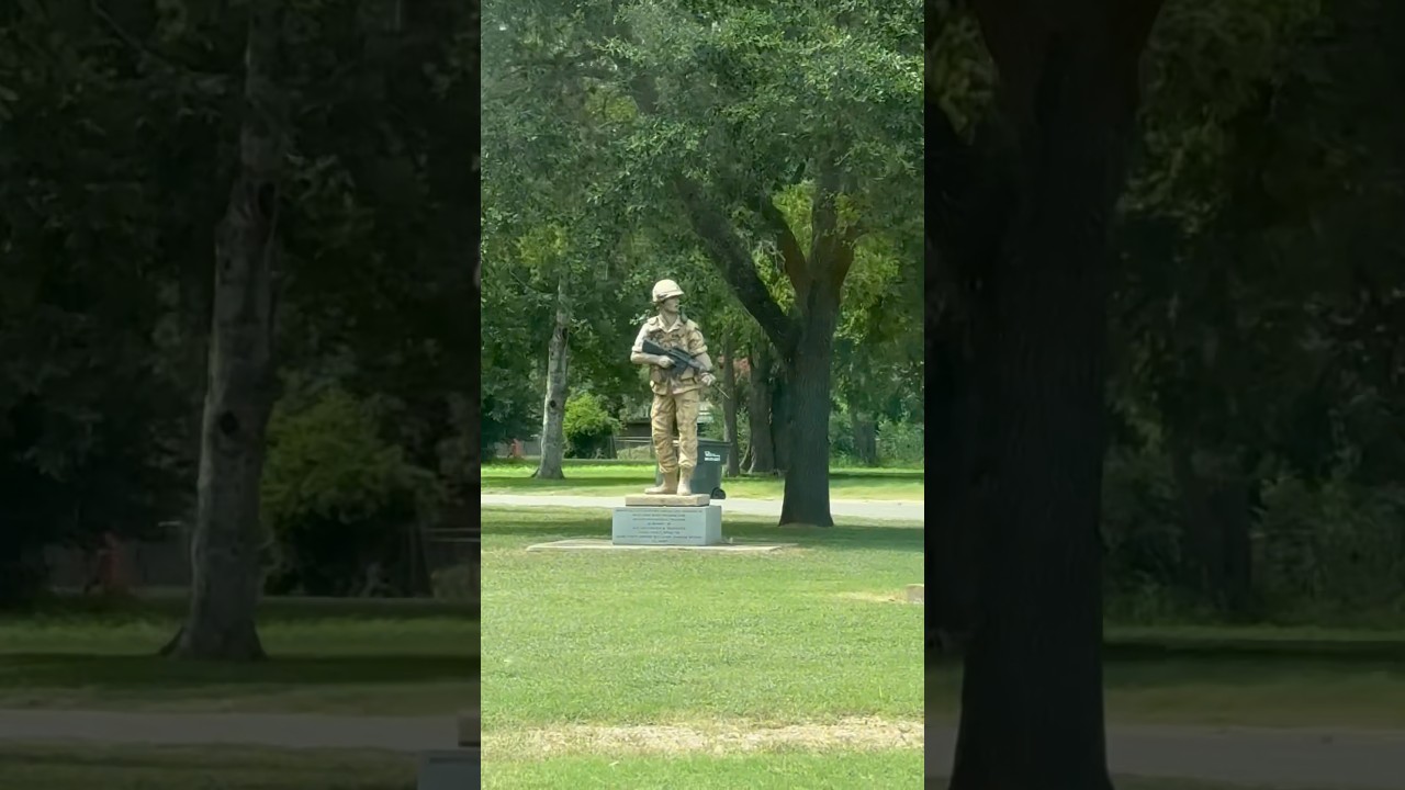 Columbus, TX Military Statue: Tribute to Soldiers of All Wars