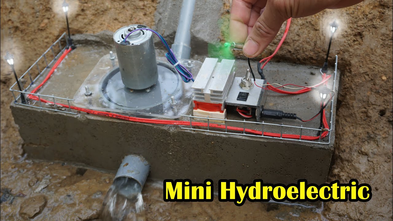 Mini Hydroelectric Models. Hydroelectric Dam