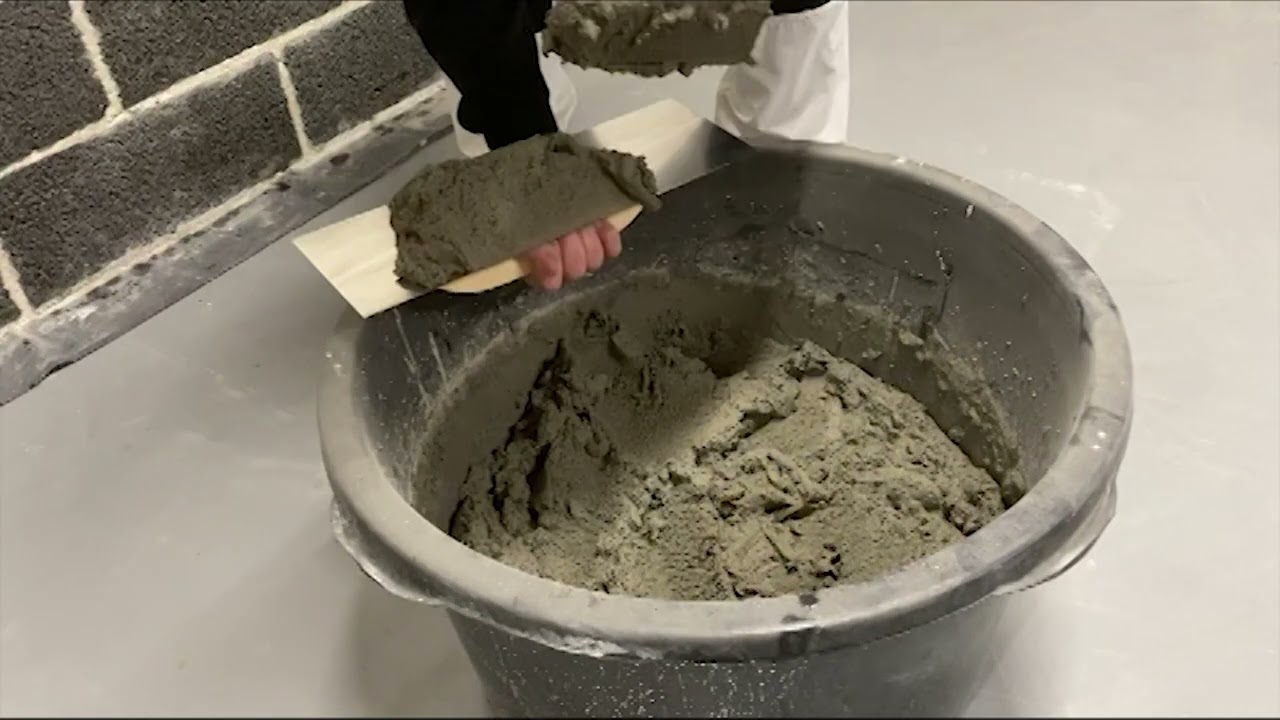 Sådan pudser du en sokkel