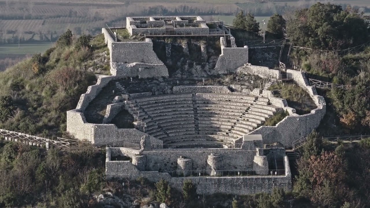 Scopri il Teatro  di Pietravairano