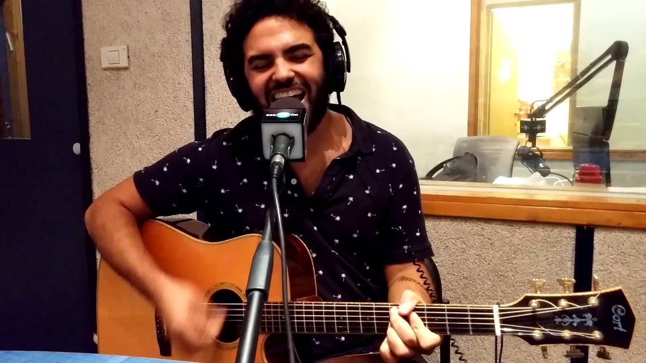 גיא מזיג עם ביצוע LIVE באולפן 