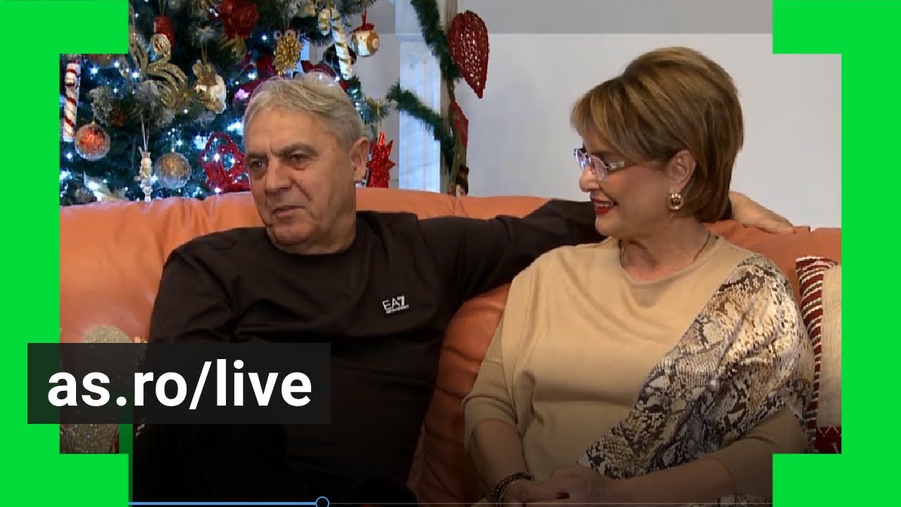 O iubire alb-albastră! Sorin Cârţu şi soţia fac masă mare cu familia de Crăciun.
