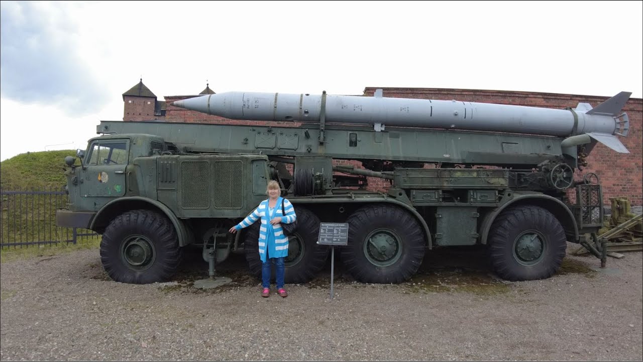 Museo Militaria ja Linnan kasarmi