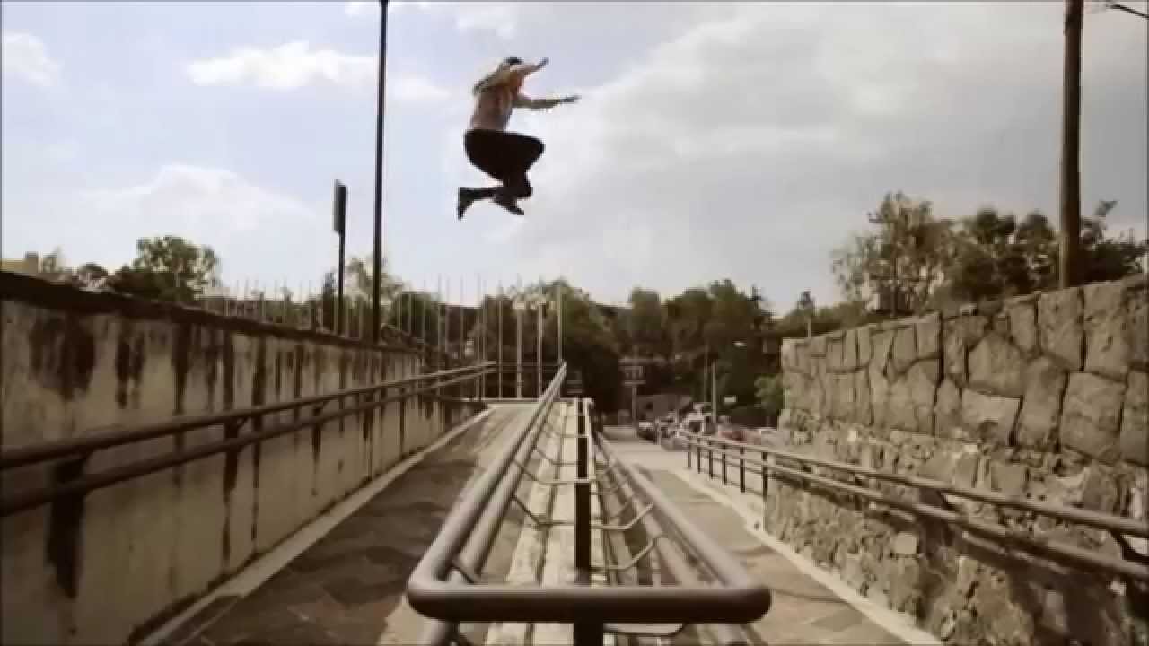 (DL)The World's Best Parkour and Freerunning 2013