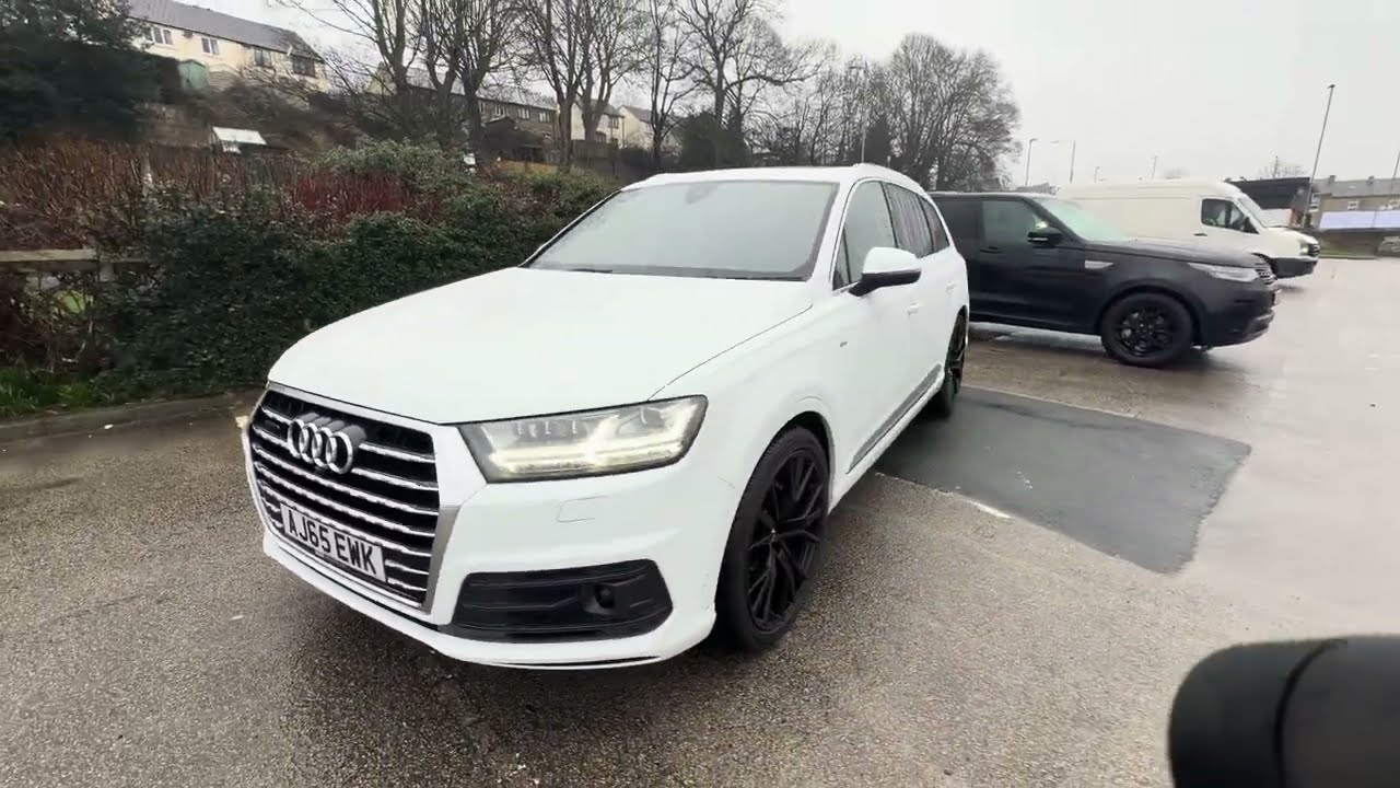 AUDI Q7 2015