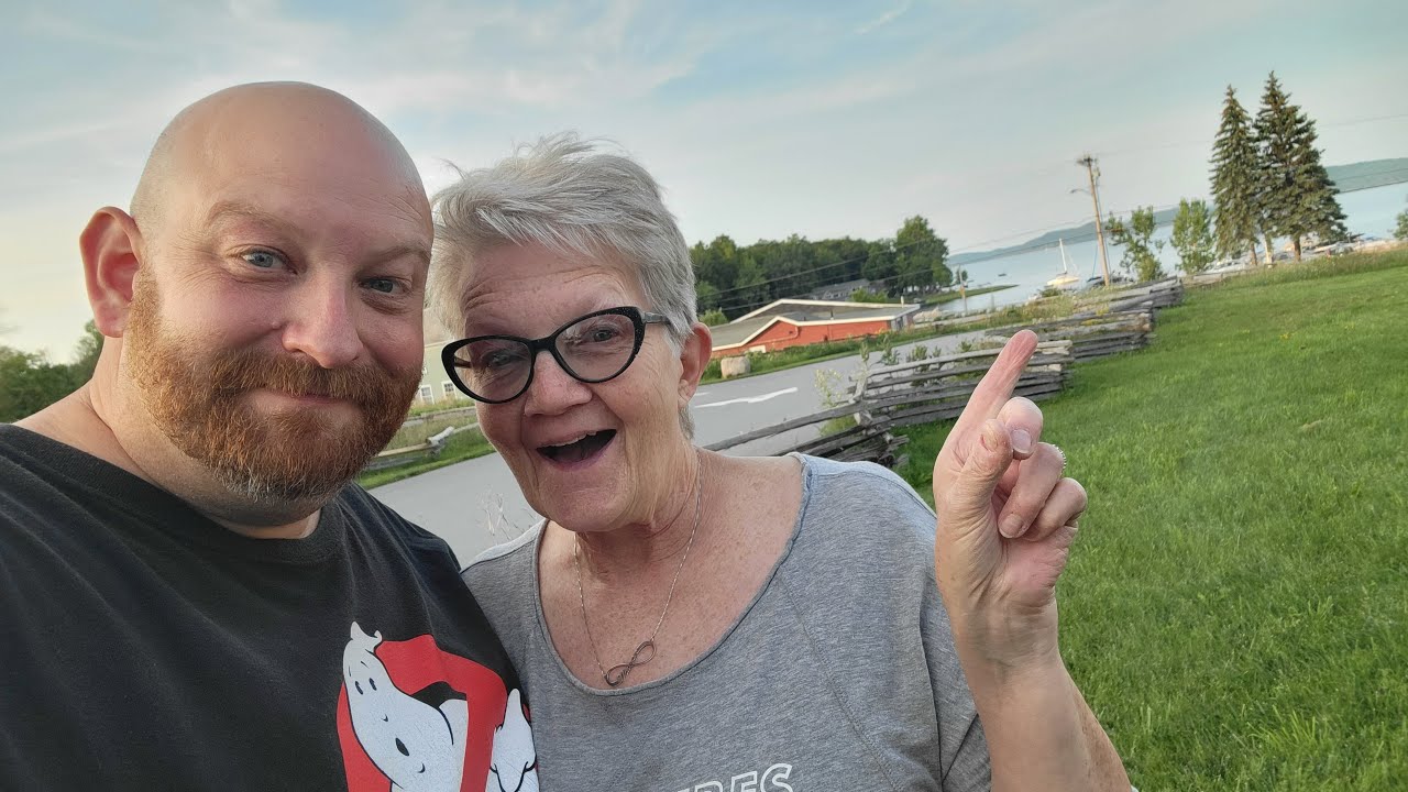 LIVE FROM APPLE ISLAND RV CAMPGROUND in VERMONT !! full Time RV