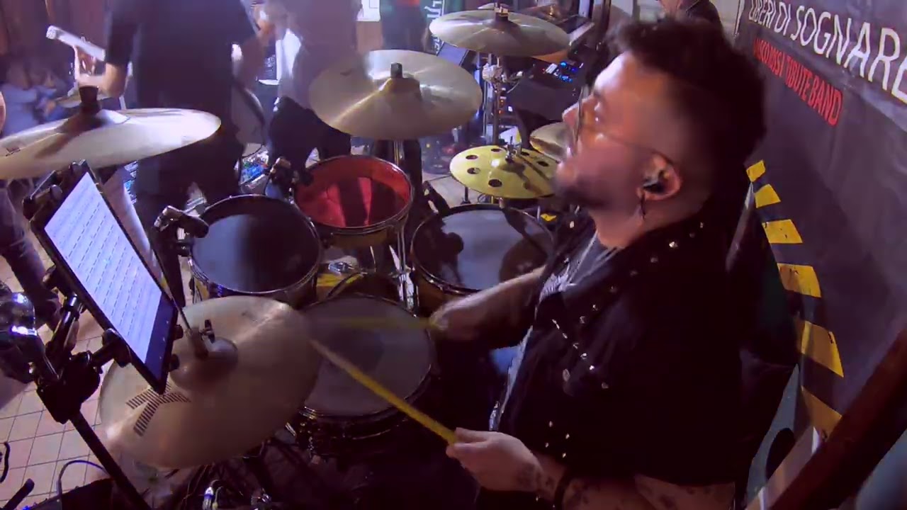 Vasco Rossi- Cosa succede in città - Liberi Di sognare tribute band (DRUM CAM)