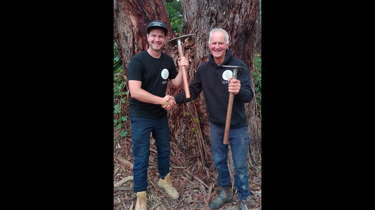 Metal detecting Victoria out bush in search of gold!