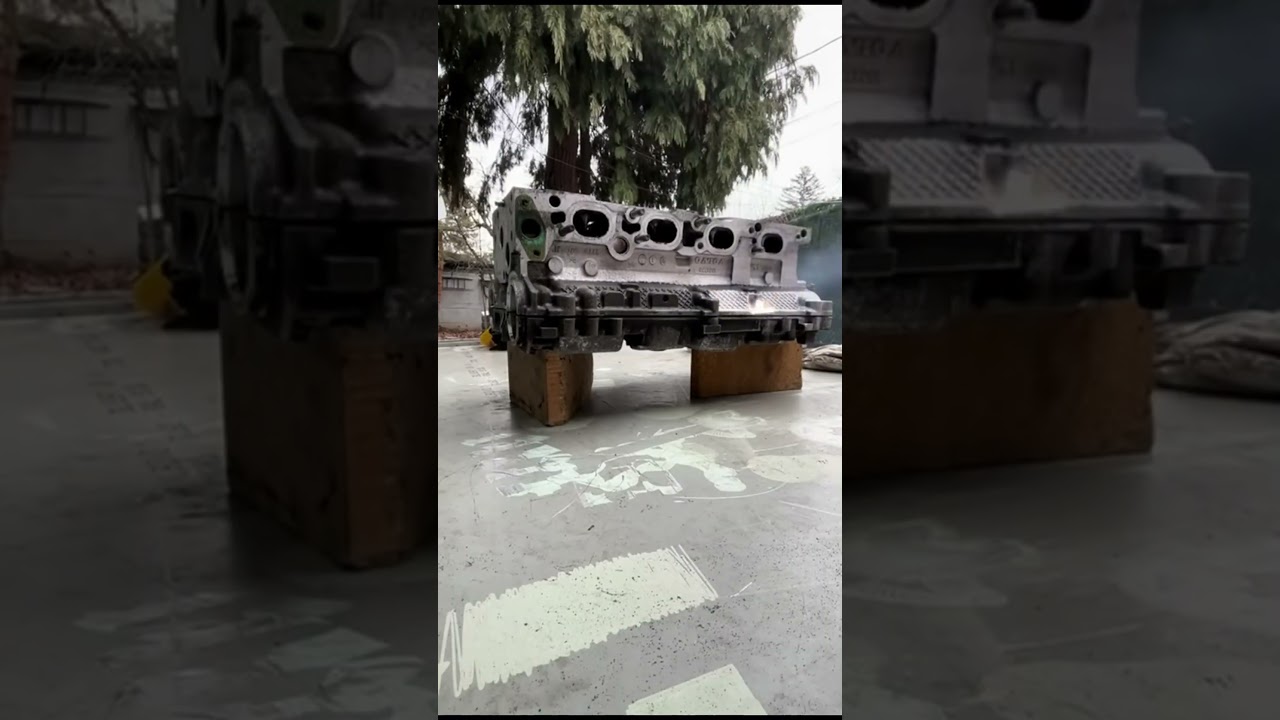 300W Pulse Laser Cleaning Machine for Removing Oil And Grease#lasercleaningmachine #lasercleaning