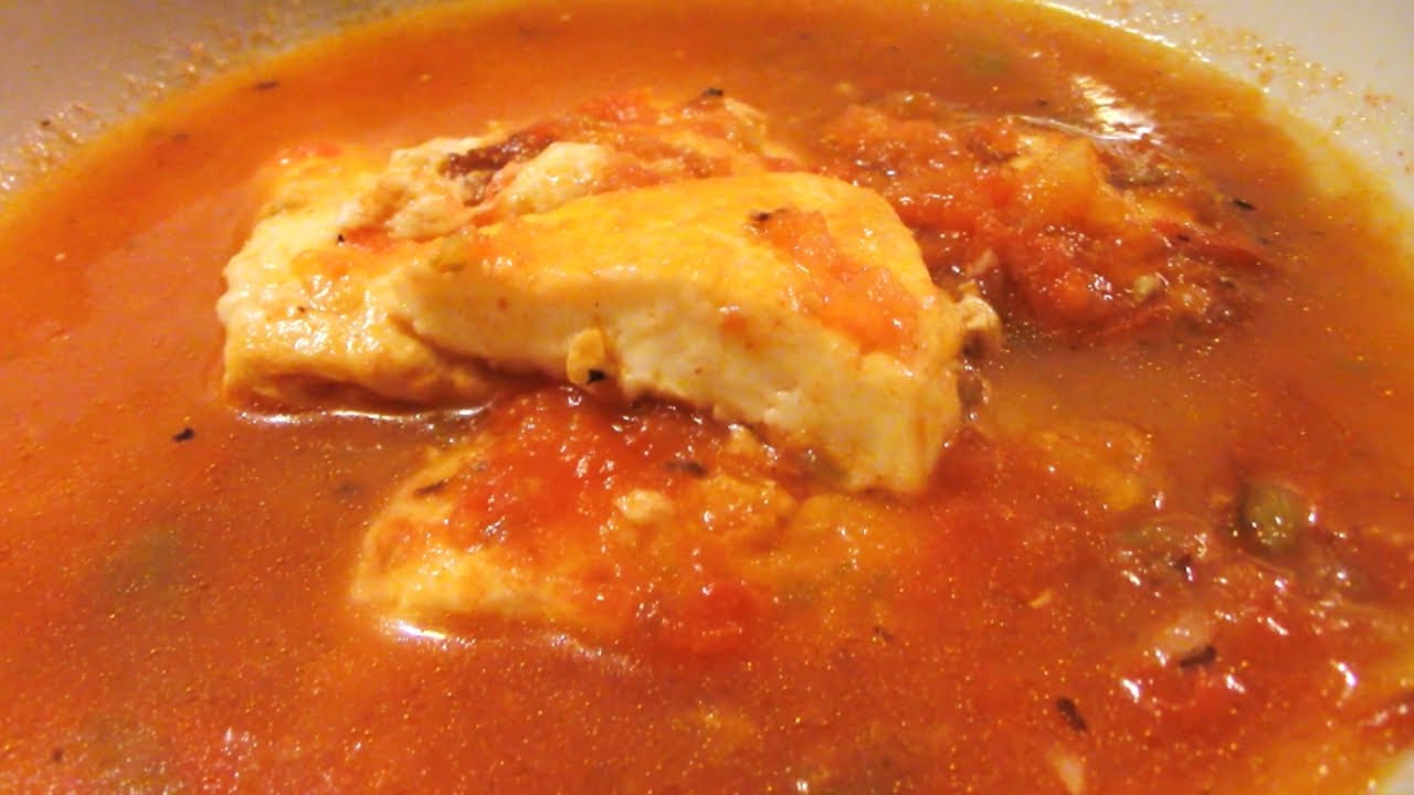 Queso en salsa de jitomate estilo Guerrero - Elia Cocinando con Amor