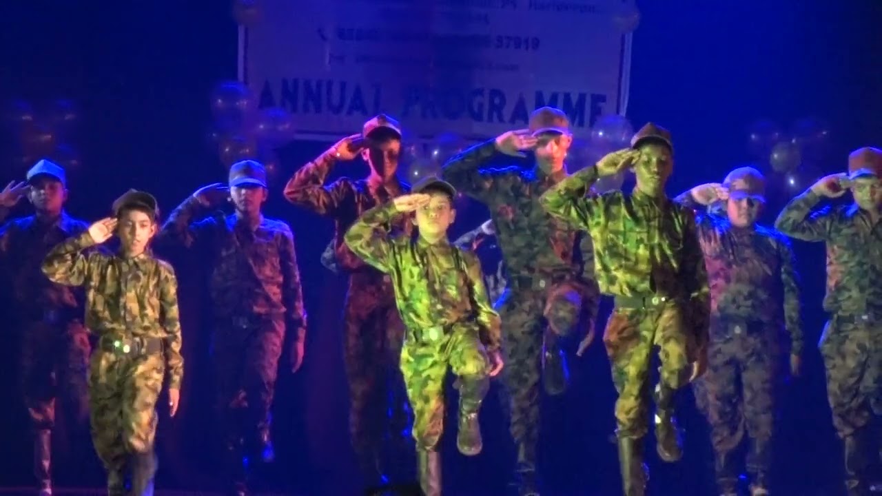A BEAUTIFUL PATRIOTIC DANCE PERFORMANCE ON SANDESHE AATE HAI SONG BY THE B. H. MEMORIAL HALL.