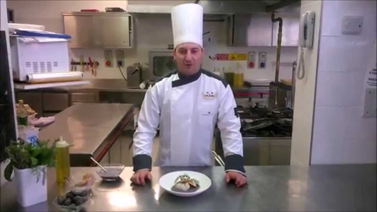Ricetta Pur&egrave; di Patate Viola Francesi con Gamberoni e Coda di Rospo