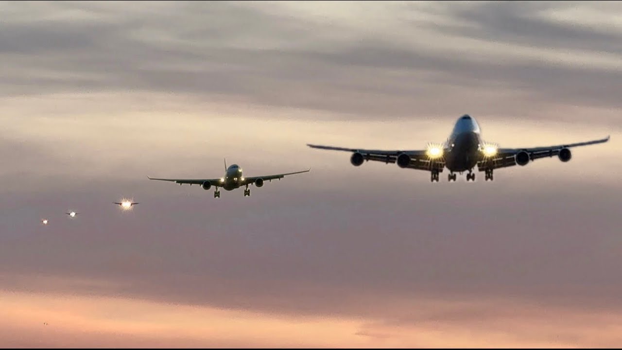 Lineup Evening Rush 747s, A350s, 777s & More Arrive at Toronto YYZ 