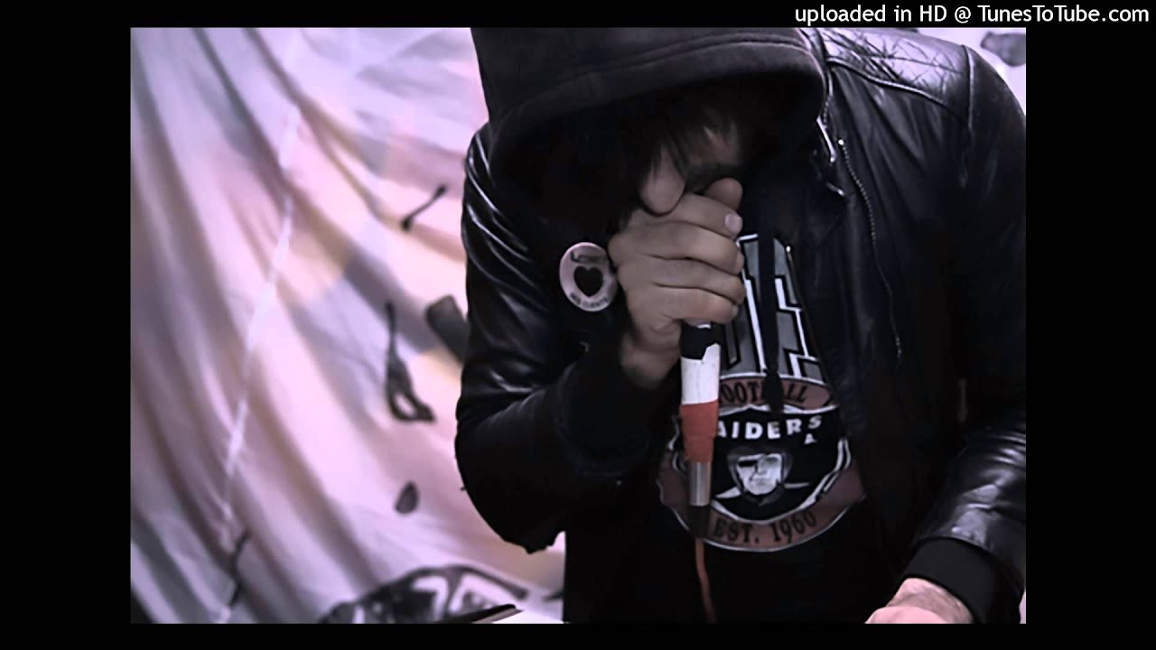 Crystal Castles // Kill Me (WASTED YOUTH BOOTLEG) RARE