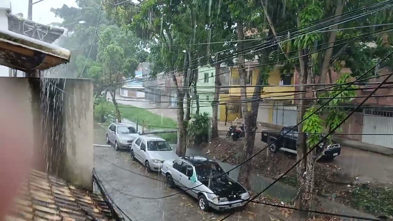 Tempo de muita chuva aqui. 