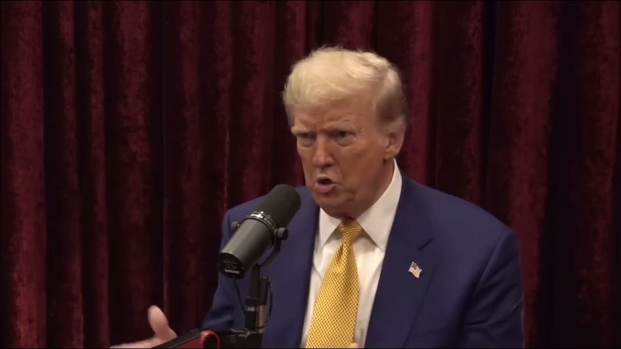 Joe Asks Trump About Aliens | Joe Rogan & Donald Trump
