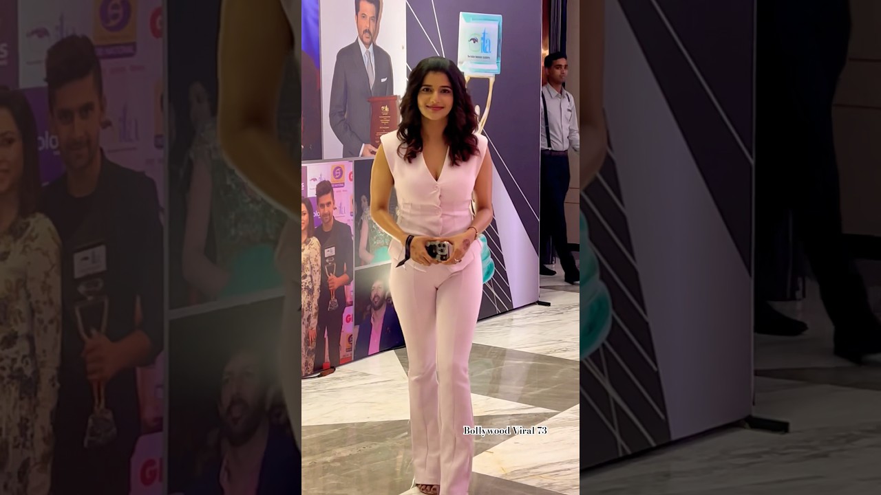 Looking Beautiful #samriddhishukla Spotted At Event 😊 #trendingshorts #ytshorts #shorts