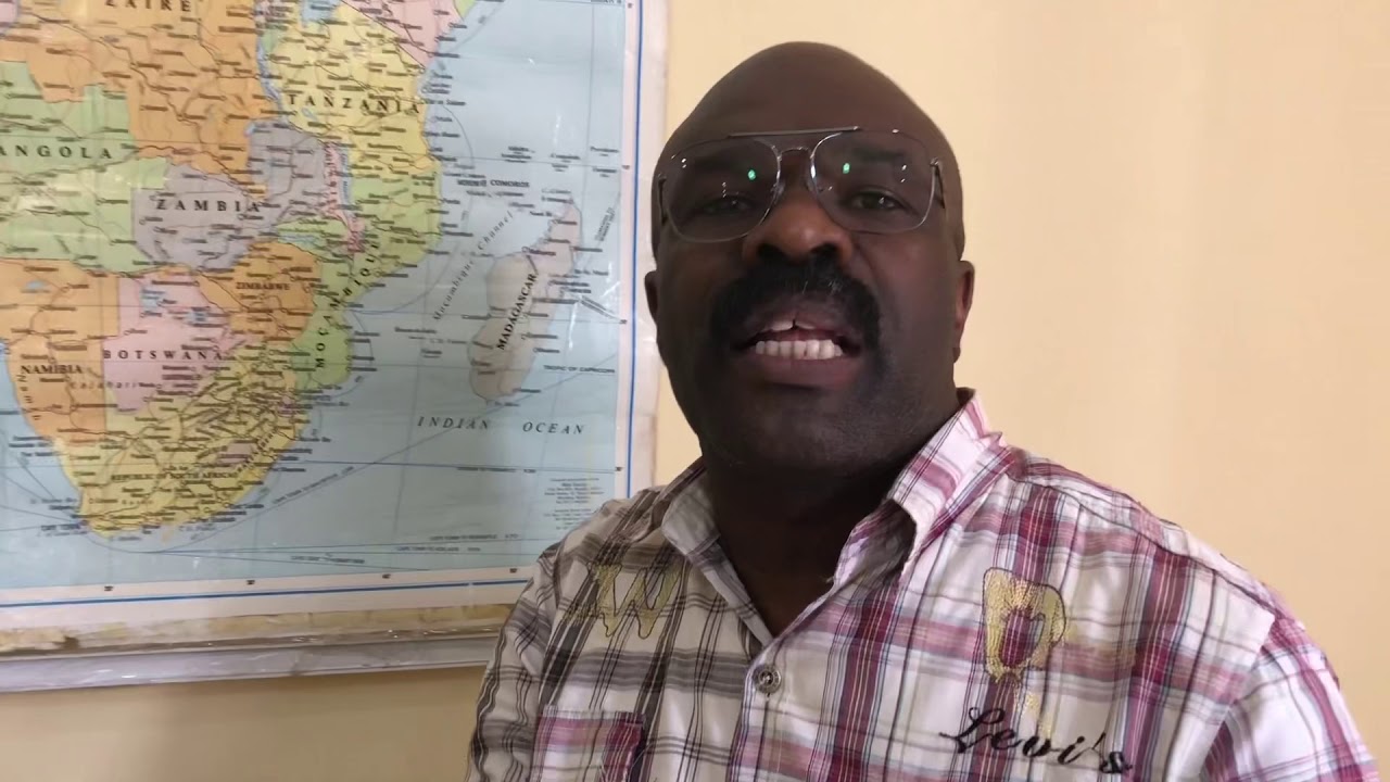 Miguel Neto conversa com o Reverendo Ntoni-A-Nzinga [Webnivel 431]