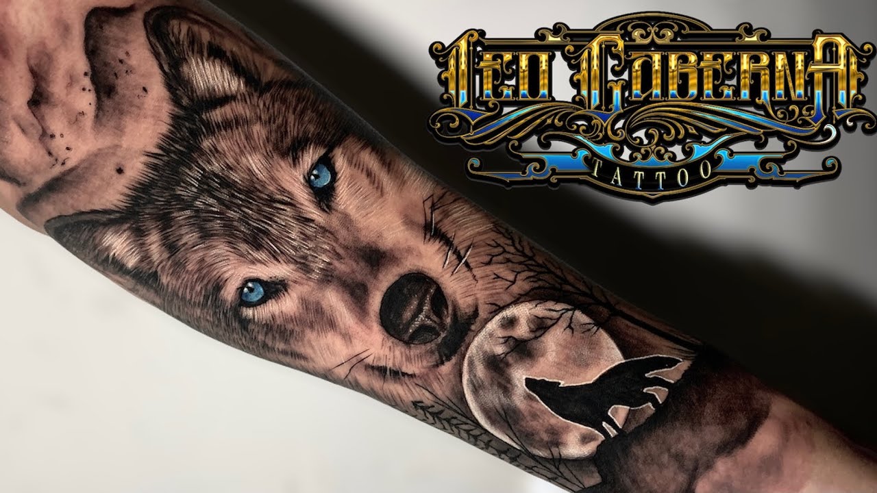 🔵 Lobo realista olho azul tattoo
