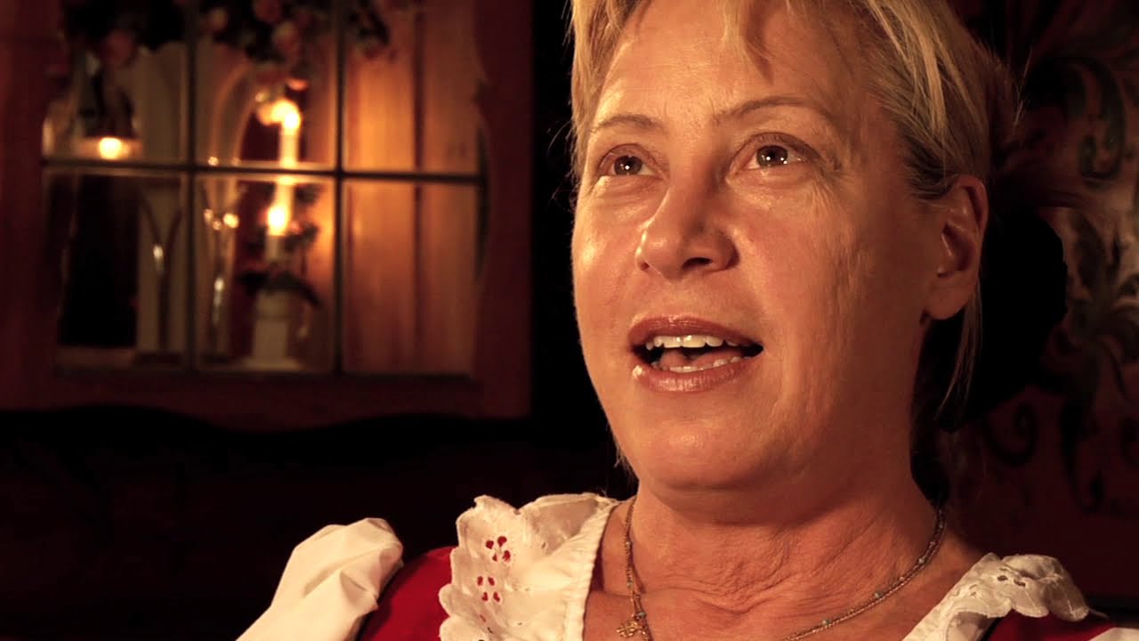 An In-Depth Visit to Al Johnson's Swedish Restaurant