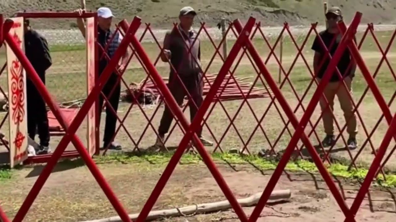 Yurt building 
