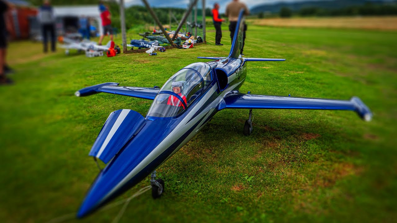 Giant Albatros L-39 Rc Jet. Scale 1:4,3 from Airworld.  4K UHD
