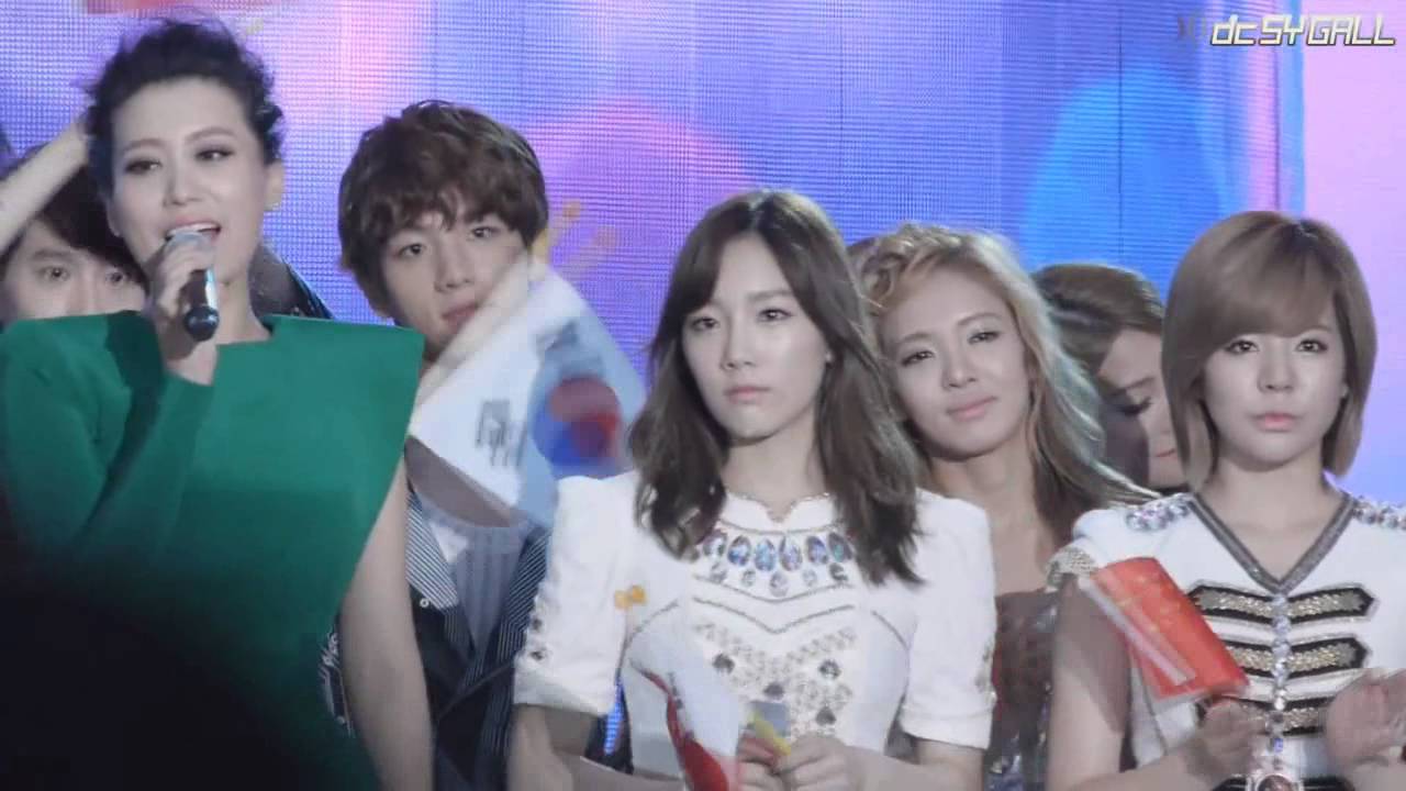 120825 Baekhyun & Taeyeon - 14th China Korea Festival in Yeosu Ending