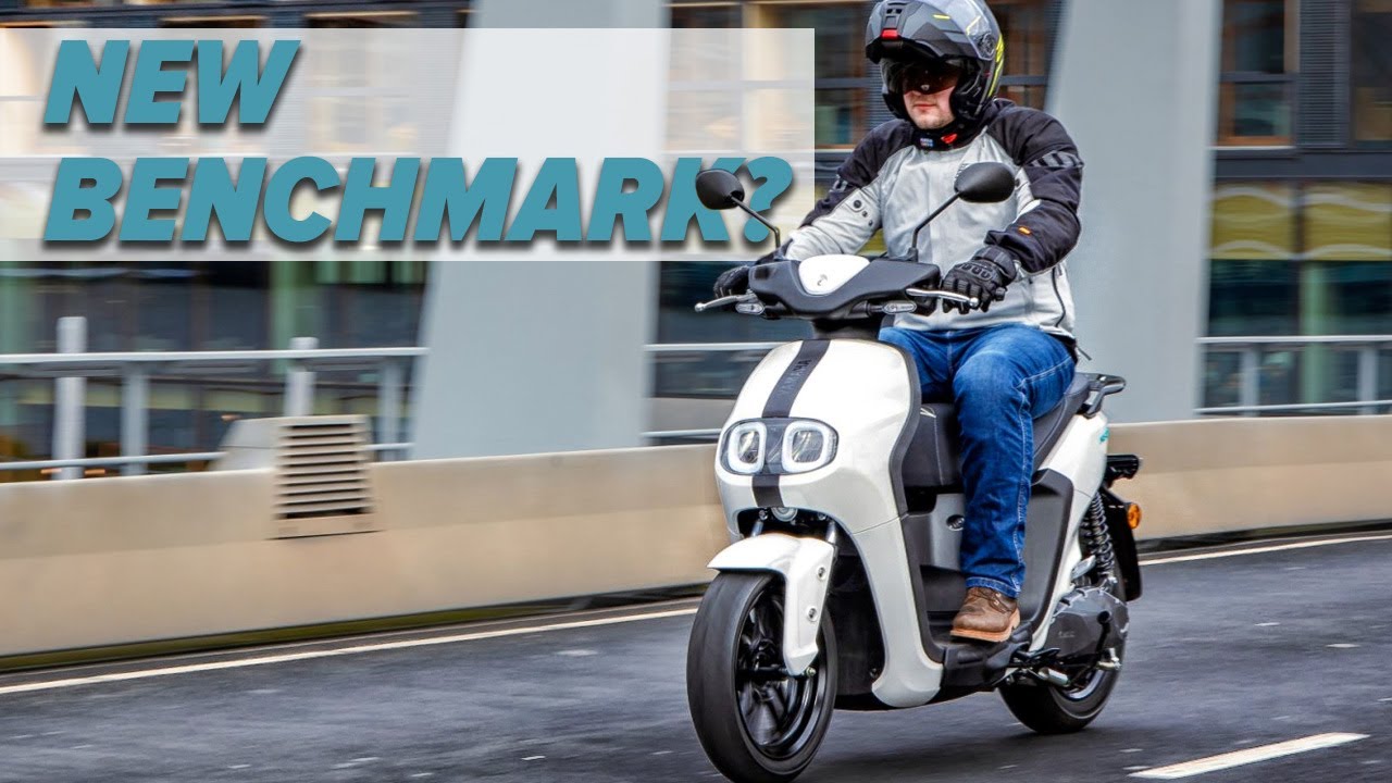 Тест электросамоката Yamaha NEO 2022 — новый эталон?