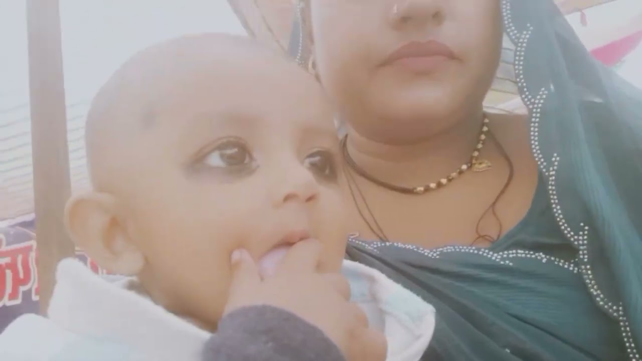 बारिश में भी मेला जारी है #preetikushwaha #हम भी आए घूमने