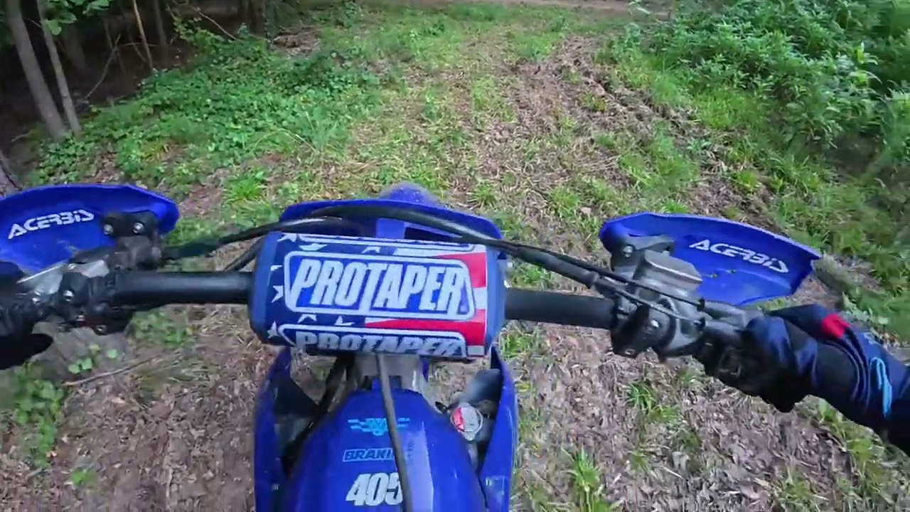 Digging in ruts at the home track on the yz250f (introduction video)