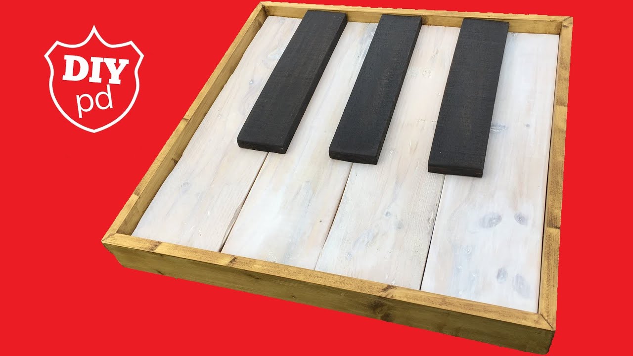 Pallet Boards Wall Craft Piano Idea - Pallet Wood Art | DIY Decor Ideas