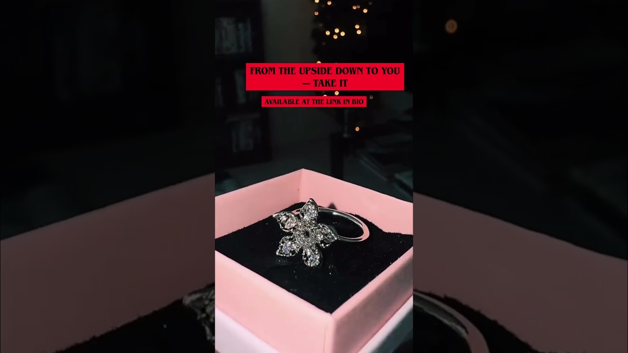 Stranger Things Ring 👾❤️🌍 Link in bio – WORLDWIDE SHIPPING 