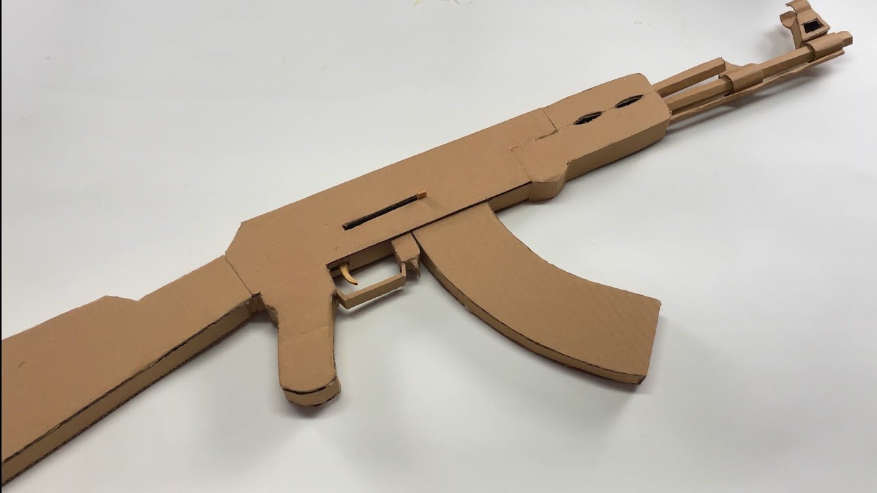 CÓMO HACER UN AK-47 DE CARTÓN Y GANAR DINERO