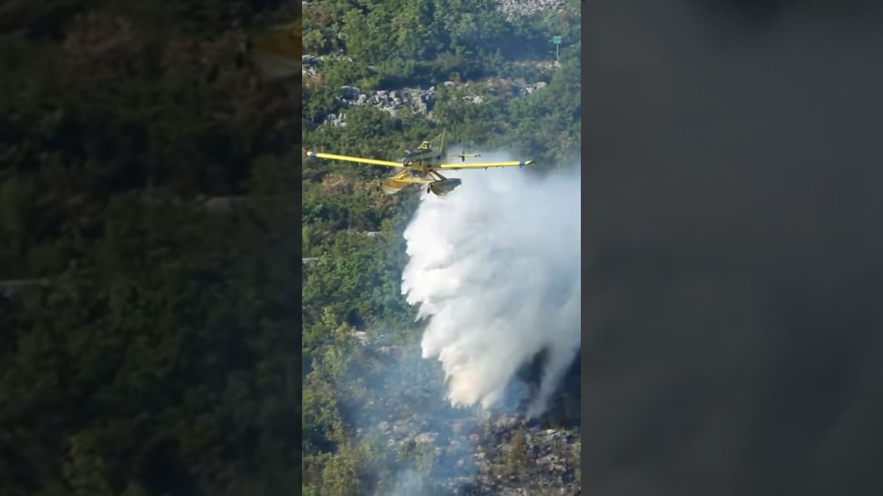 Air Tractor AT-802AF Fire Boss Water Bomb!