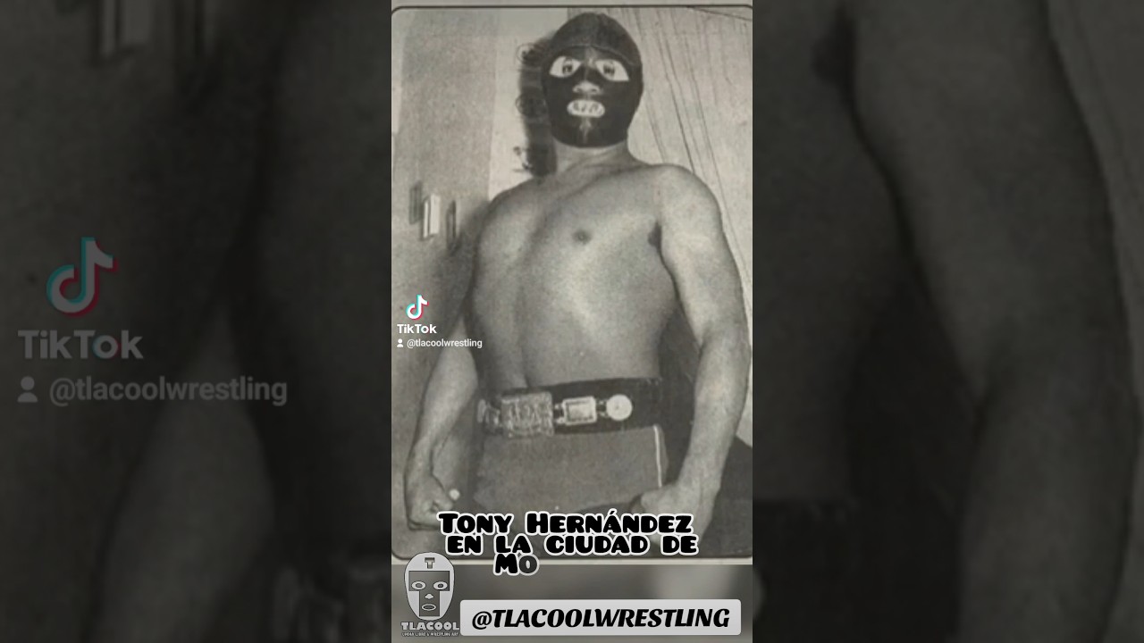 EL ESPECTRO Original: To&ntilde;o Hern&aacute;ndez.  #espectroluchador #luchalibre #wrestlingmask