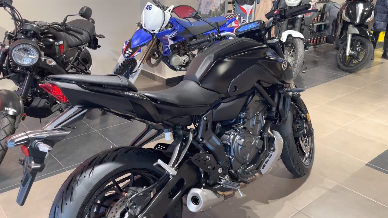 Unboxing Yamaha mt 07 Tech Black