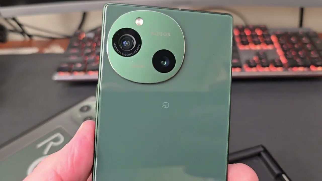SHARP AQUOS R9 Unboxing Video &ndash; in Stock at www.welectronics.com