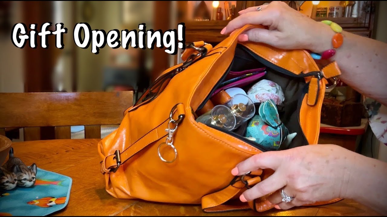 ASMR~Opening gifts! (Soft Spoken) Another lovely purse from DJ and more! ~No-talking version tmrw.