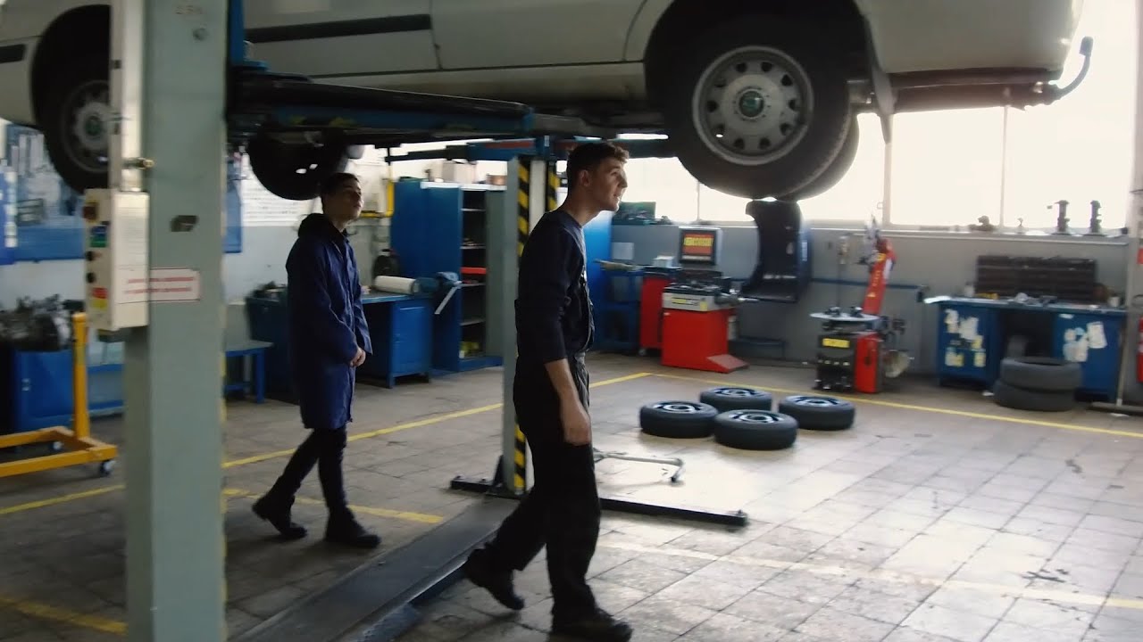 SOŠ technická Piešťany - Autoopravár mechanik, autoopravár elektrikár
