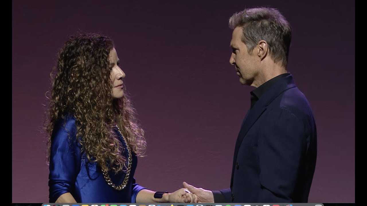 Sandra Joseph/Ron Bohmer Speaking at Customer Service Revolution 2023