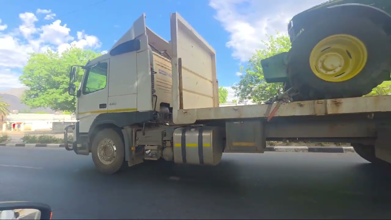 Truck Spotting in Ceres, The Valley of 