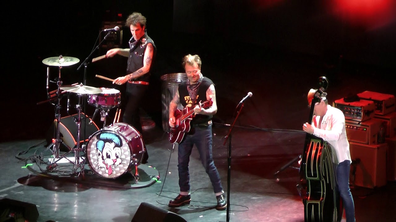 Stray Cats-Guitar Improvisation/Misirlou ( London in 26/06/2019)