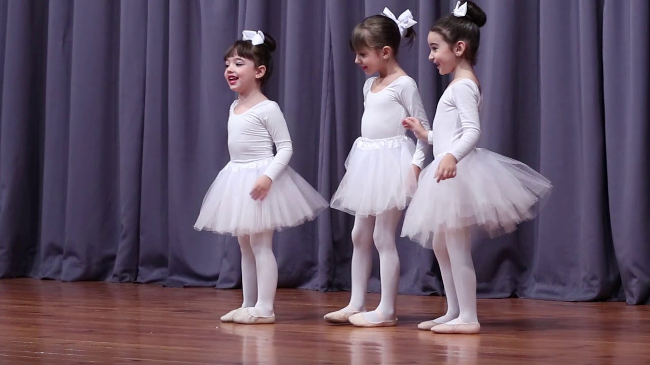 Baby ballet 1º Gala de Navidad🎄 - Feeling dance studio