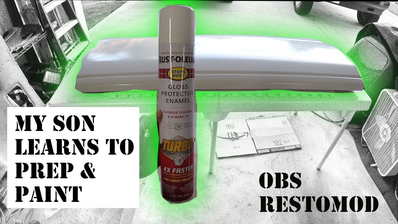 Аэрозольный баллончик Rustoleum Turbo используется для подготовки задней двери моего грузовика Ch...