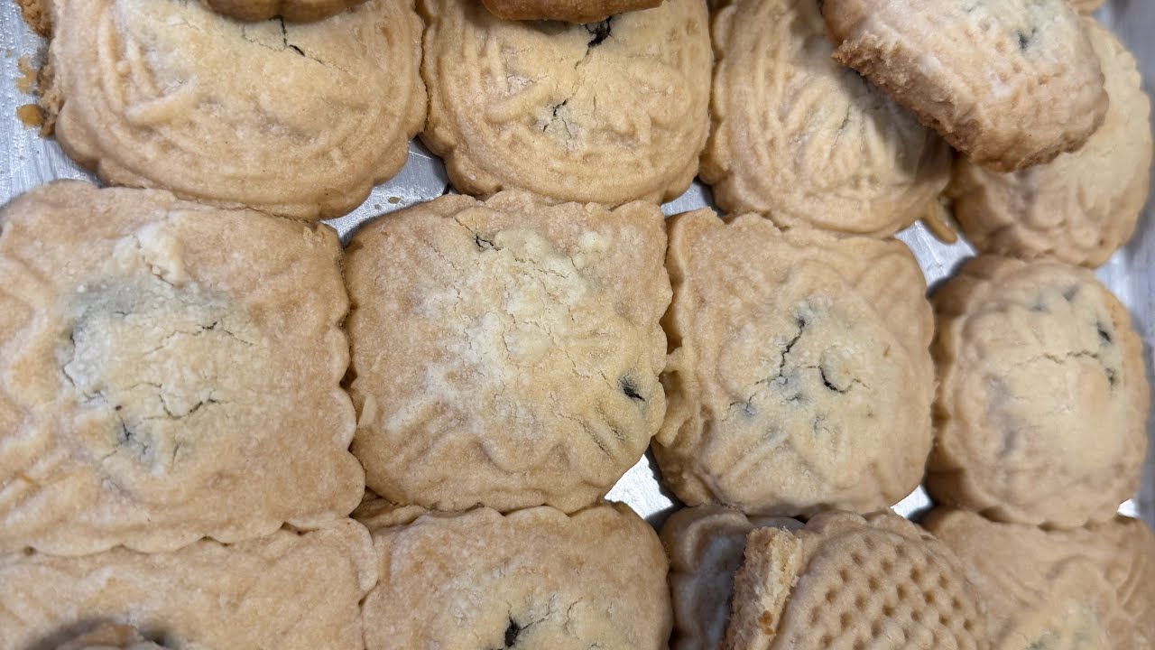 طريقة عمل معمول بالتمر وزبدة