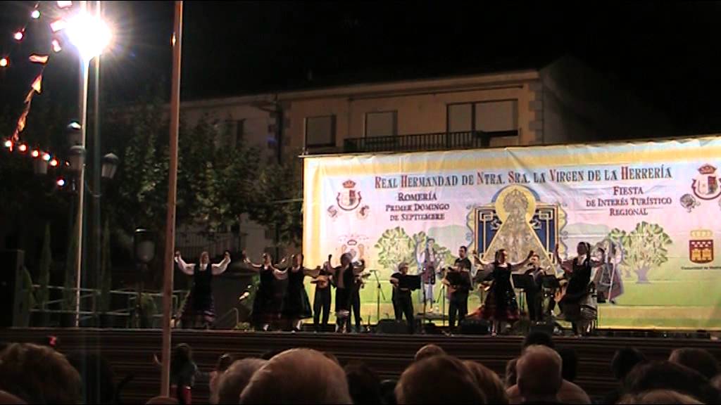 Seguidillas y Jotas de Fresnedillas de la Oliva. Romería 2015.- Rompiendo El Baile