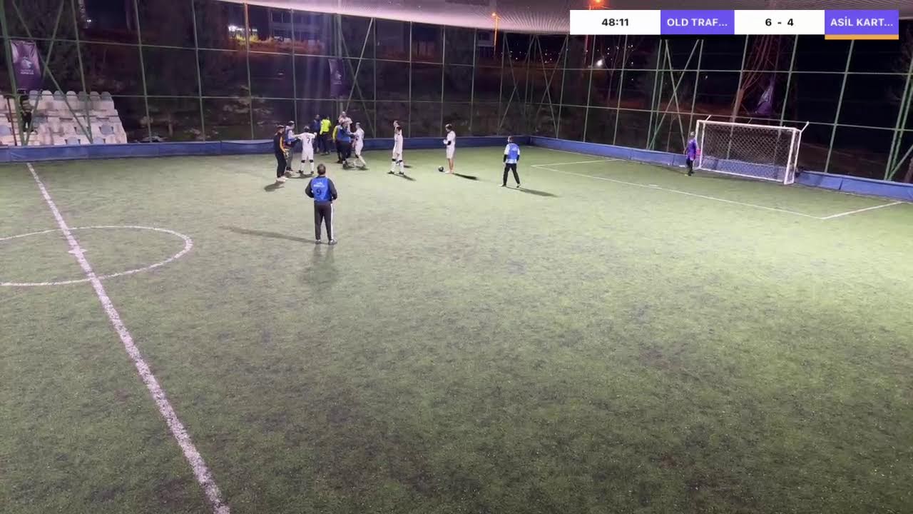 İZMİR SÜPER LİG 6.hafta
OLD TRAFFORD VS ASİL KARTALLAR